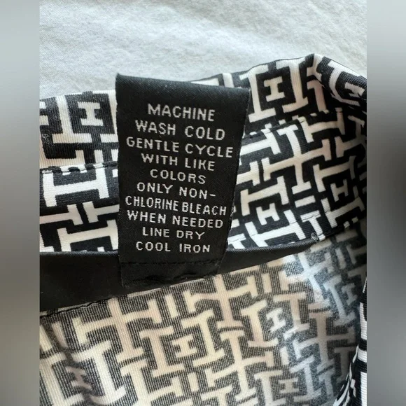 Black/White Collared Blouse - Picture 4 of 4